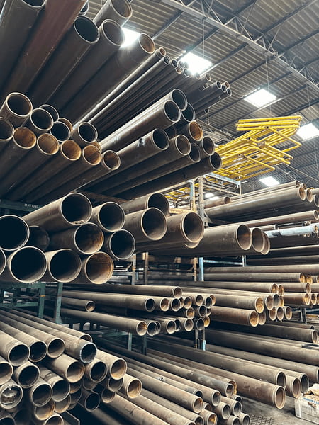 Tubos de aço carbono usados: onde comprar com segurança e procedência garantida